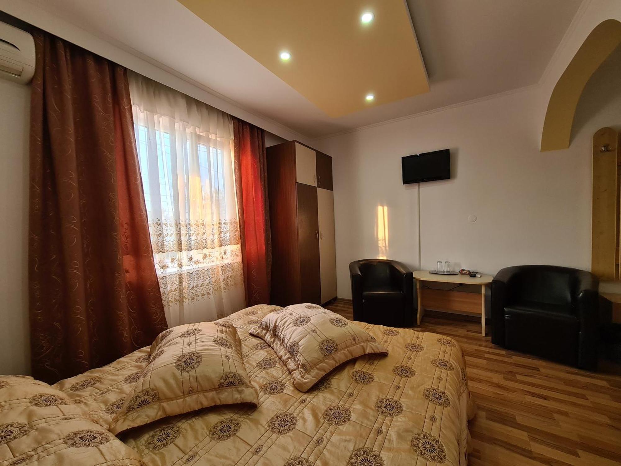 Casa Bianca Ξενοδοχείο Două Mai Εξωτερικό φωτογραφία