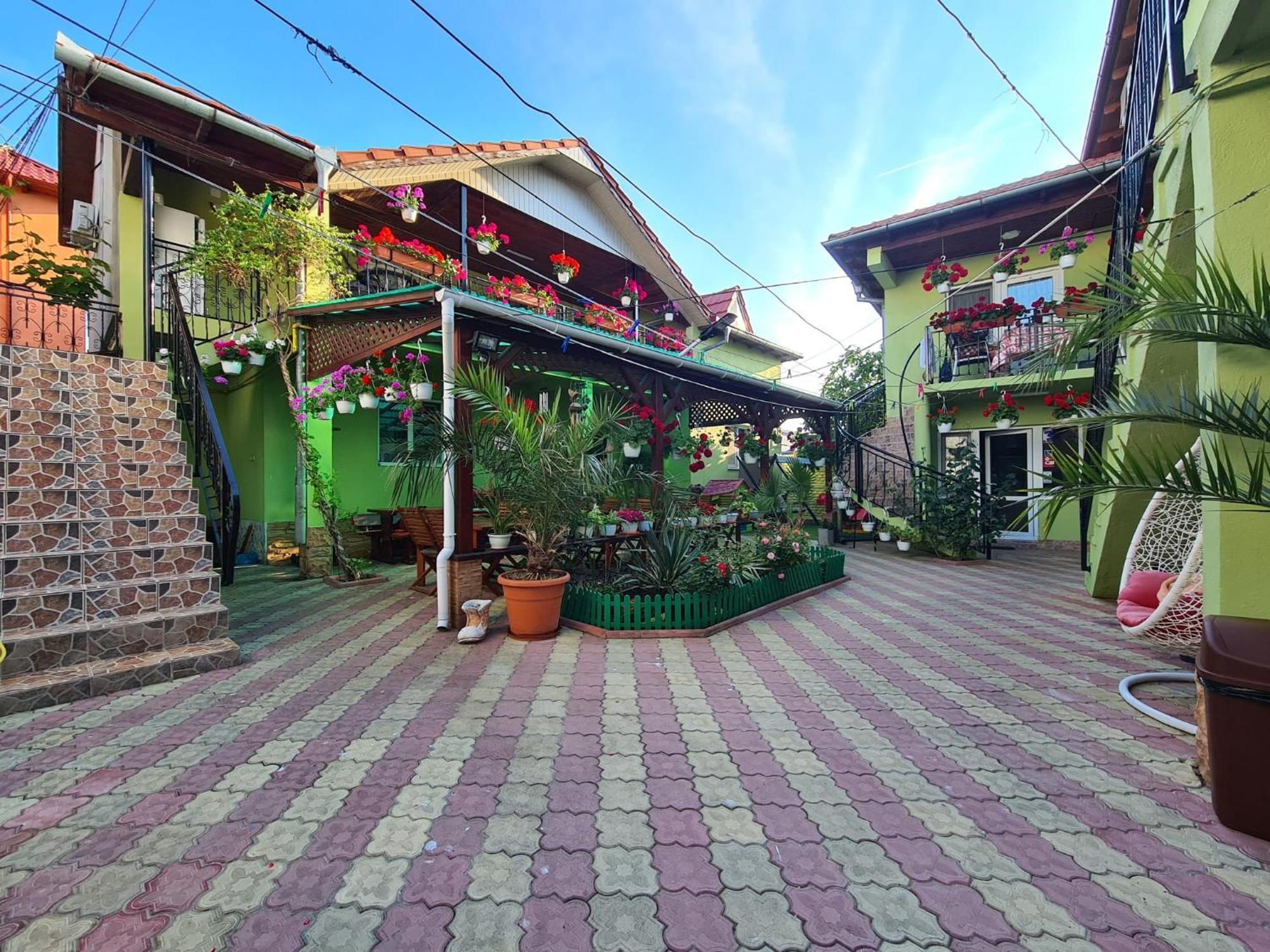 Casa Bianca Ξενοδοχείο Două Mai Εξωτερικό φωτογραφία