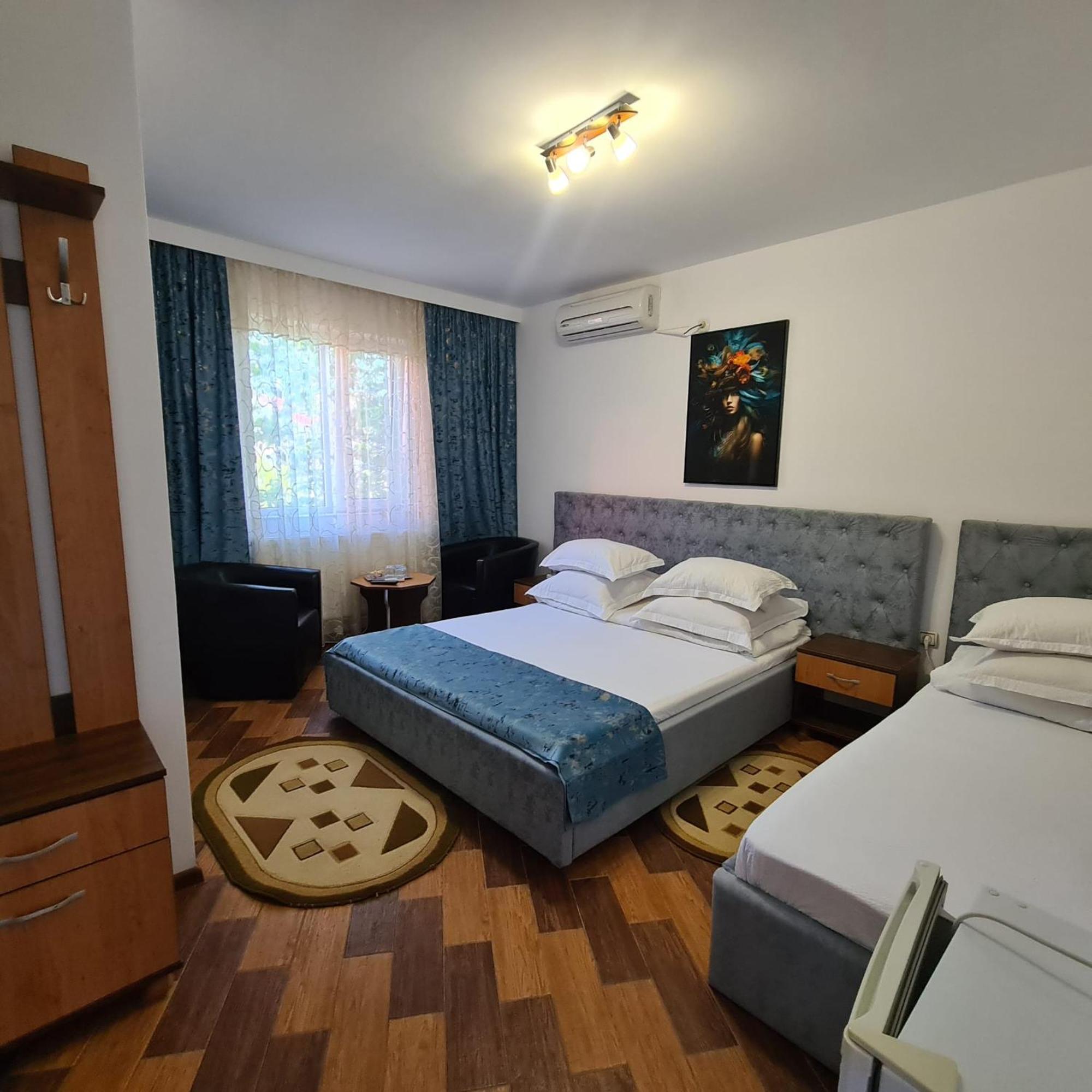 Casa Bianca Ξενοδοχείο Două Mai Εξωτερικό φωτογραφία