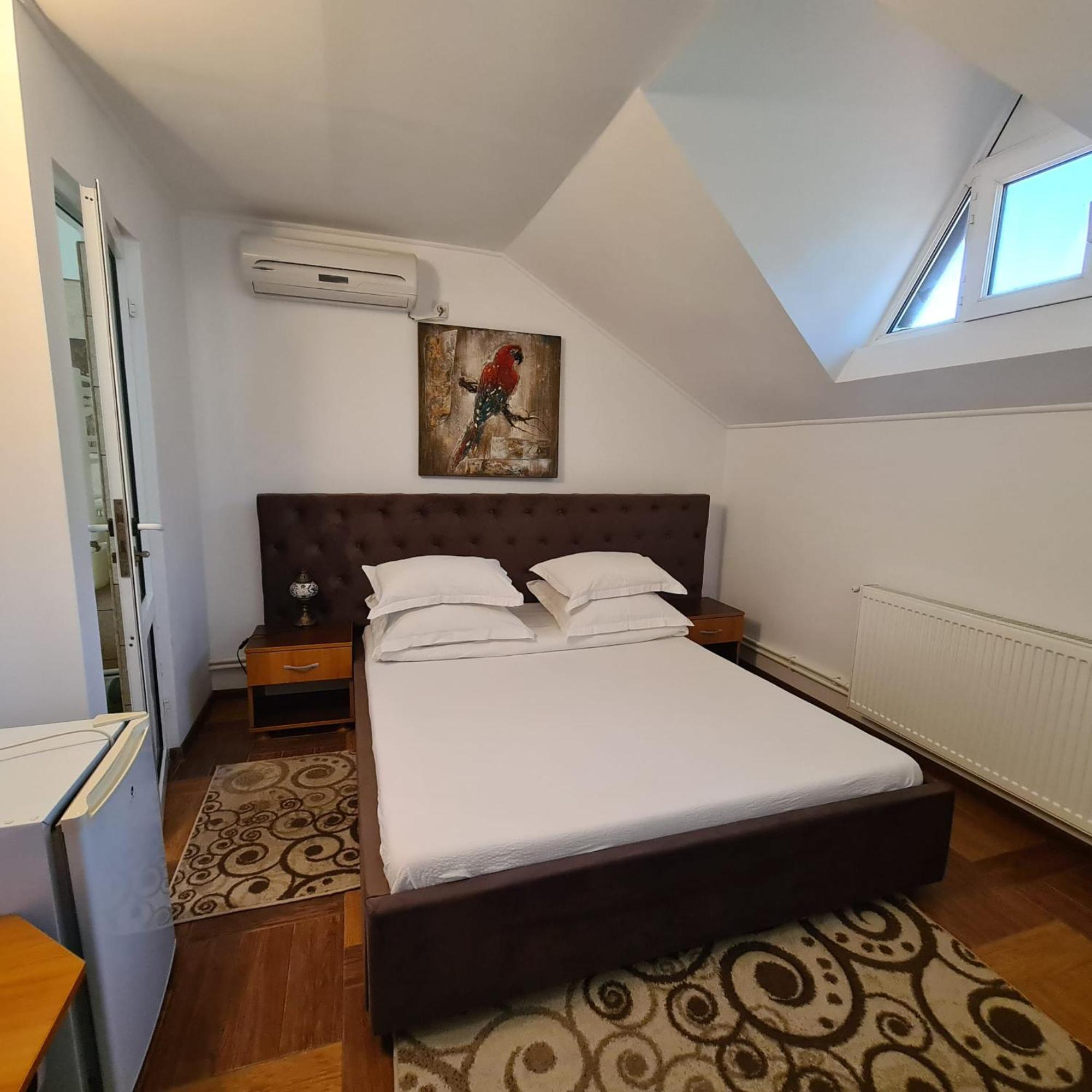 Casa Bianca Ξενοδοχείο Două Mai Εξωτερικό φωτογραφία